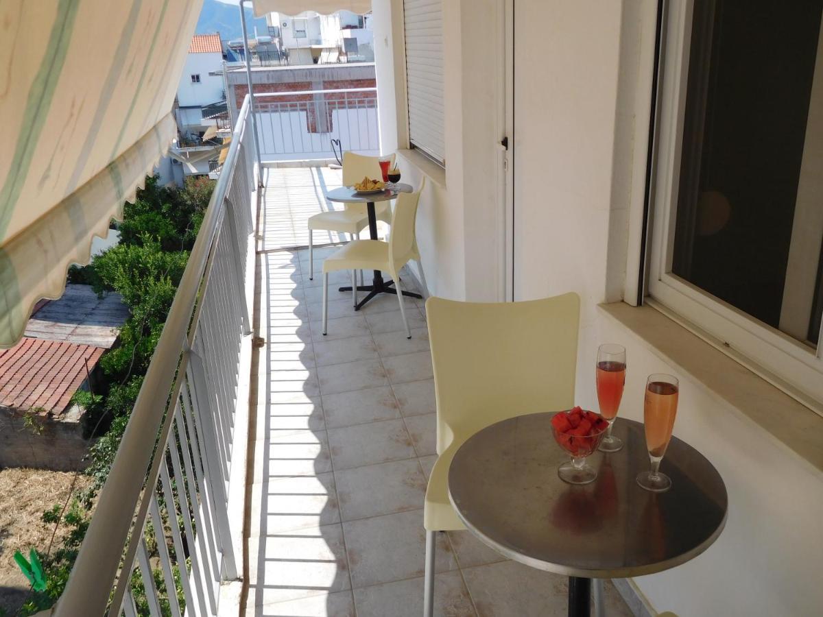 Efstratios Hotel Loutra Aidhipsou Exteriör bild